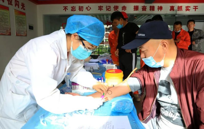 寧夏鋼鐵集團(tuán)開展“關(guān)愛員工，關(guān)注健康”職工健康體檢活動(dòng)